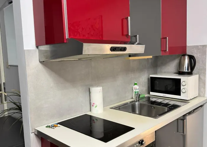 Apartment Coser Metro Onz